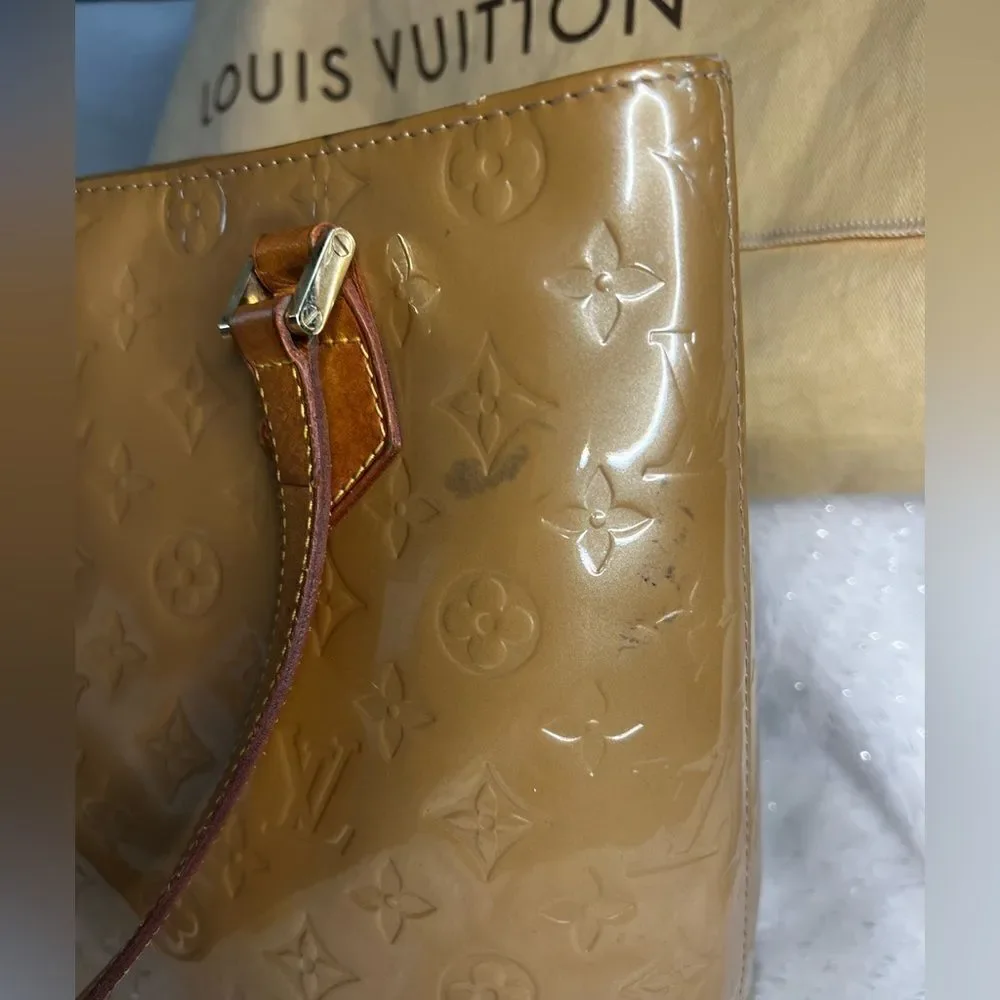 AUTH LOUIS VUITTON VERNIS BAG- tan/beige